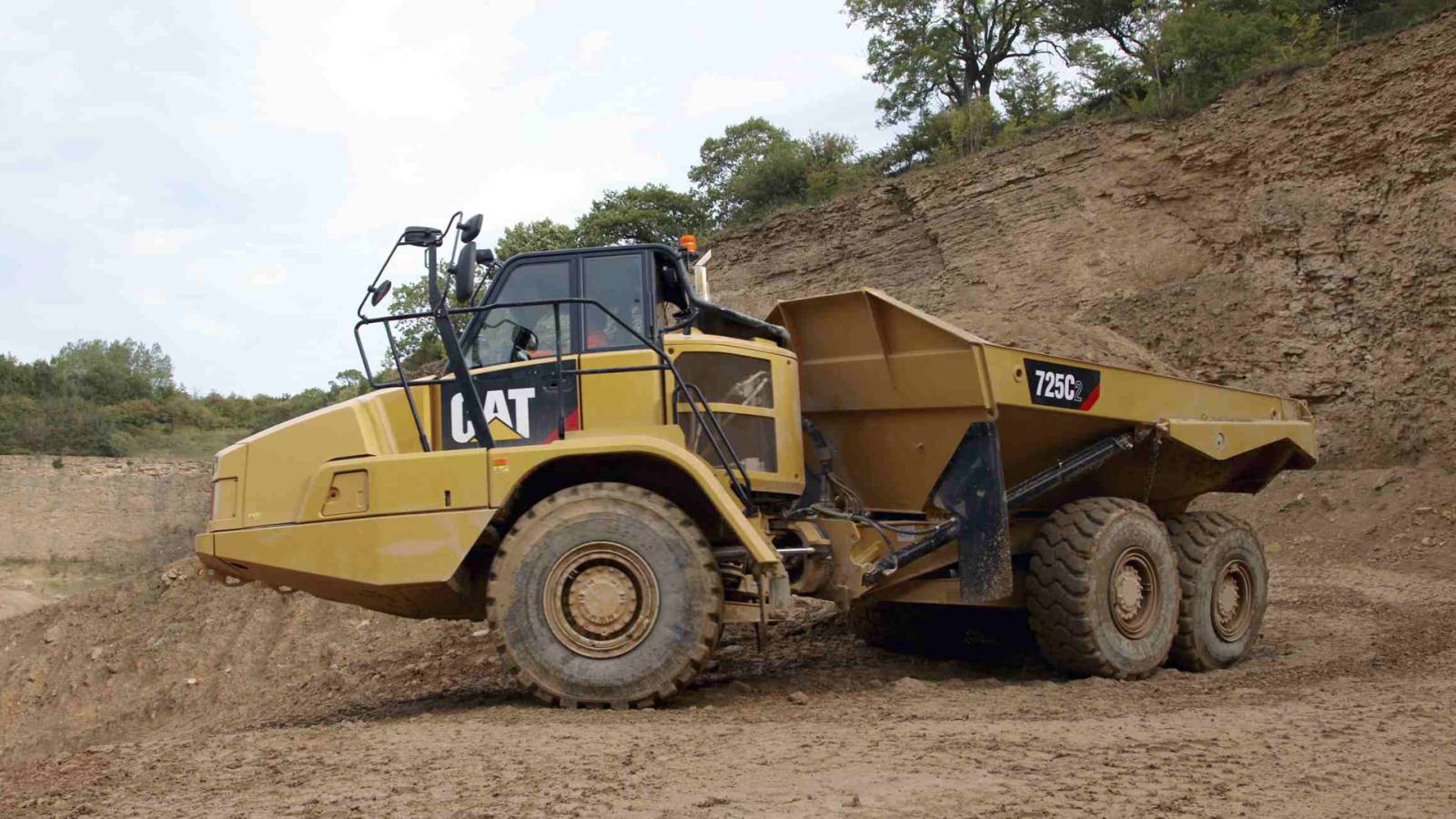 Conduct Articulated Haul Truck Operations (RIIMPO337E)