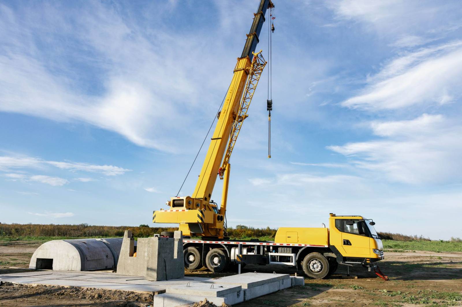 Licence to Operate a Slewing Mobile Crane (C2) - up to 20 tonnes (TLILIC0022)